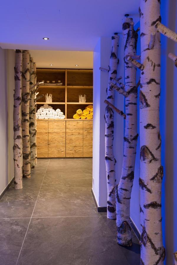 Hotel Corona Pinzolo Luaran gambar