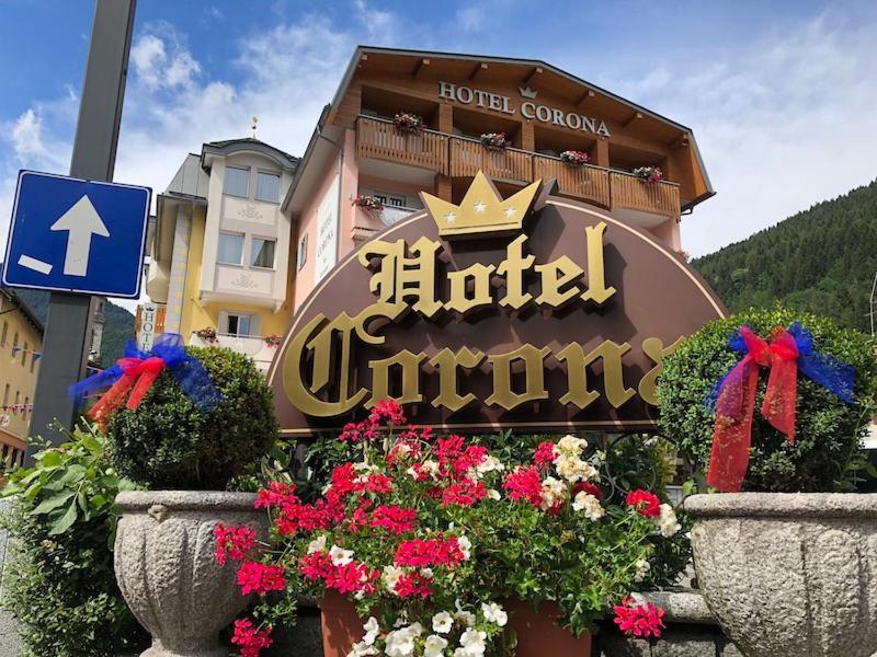 Hotel Corona Pinzolo Luaran gambar