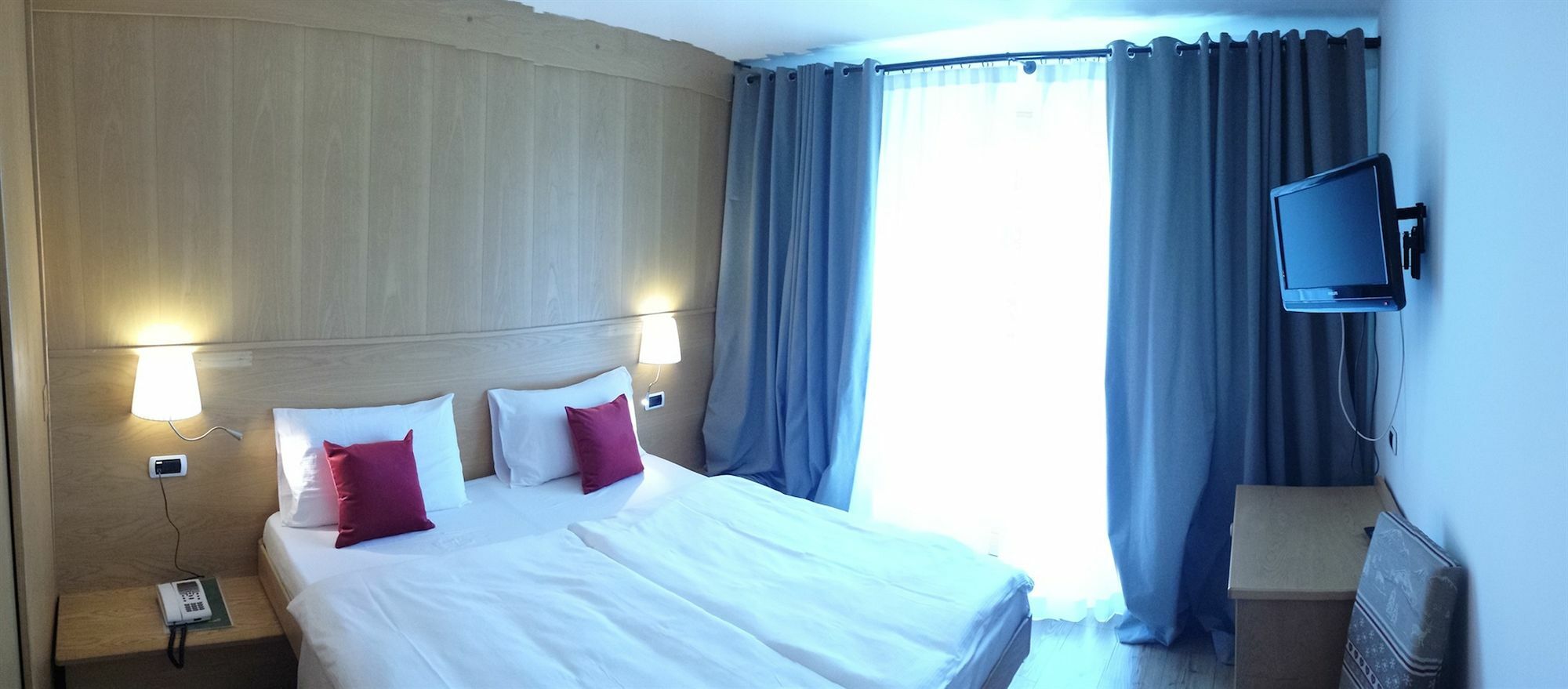 Hotel Corona Pinzolo Luaran gambar